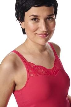 45093_Karolina_Top_hot-pink_45087_PTY_SS25_0324_detail.jpg